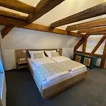 Gaestehaus Klingler 여관 베시그하임